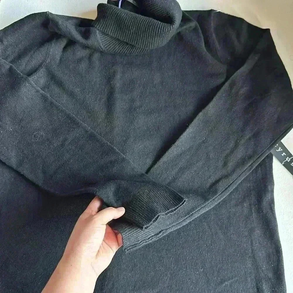 Cyrus - Picture 3 of 4